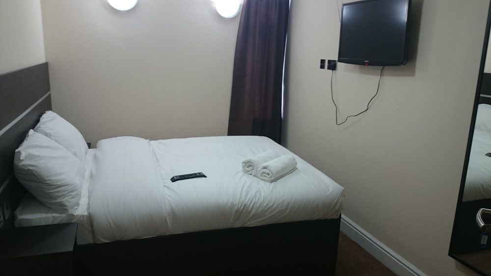 New Globe Hotel Лондон Екстериор снимка