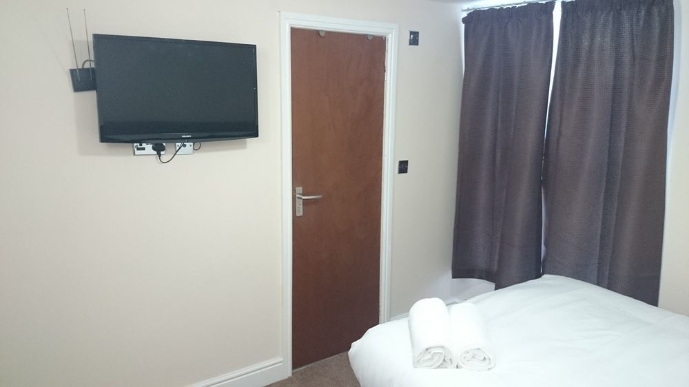 New Globe Hotel Лондон Екстериор снимка